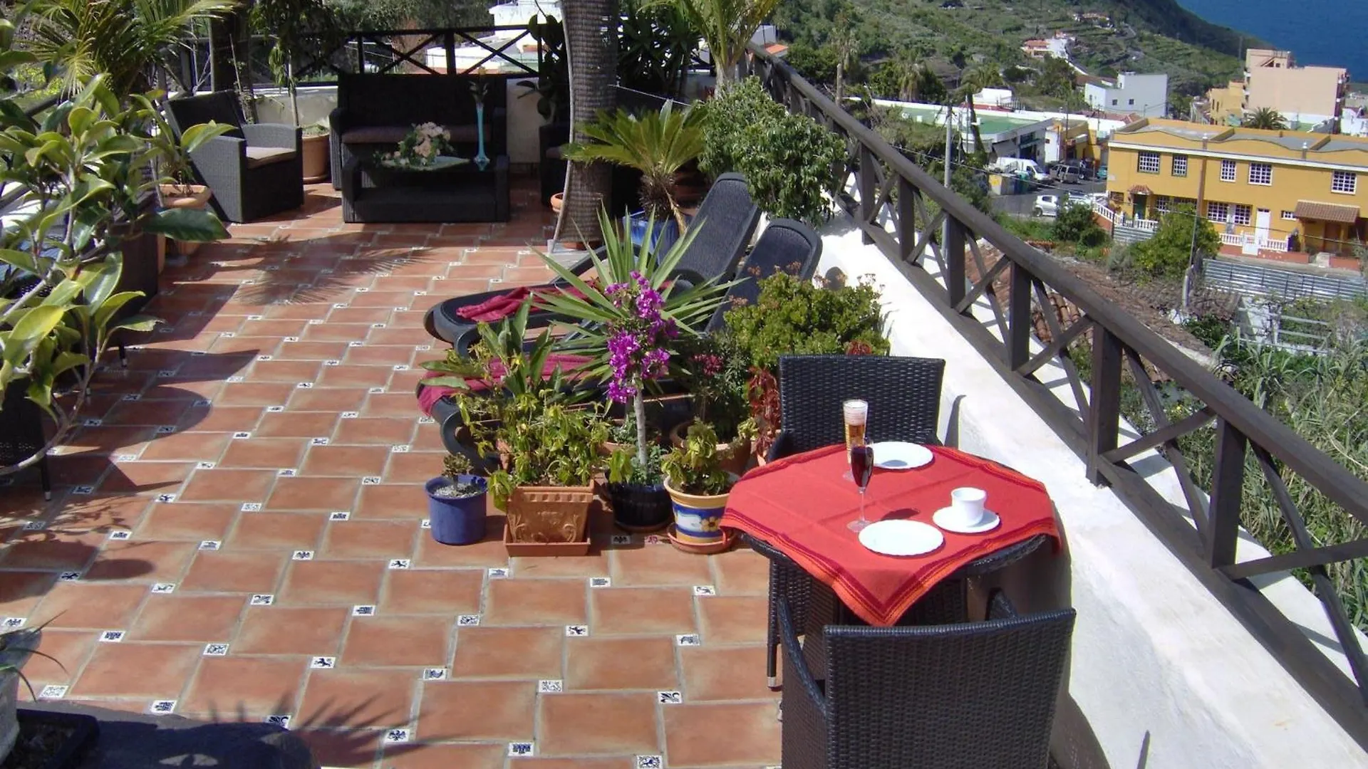 Daire Rustic Holiday Home With Small Patio-Terrace Icod De Los Vinos İspanya